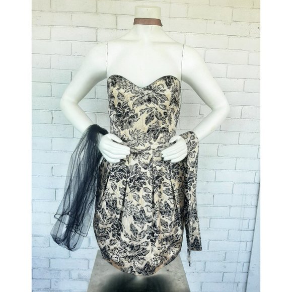 Floral Dress in White Gold - Picture 6 of 11